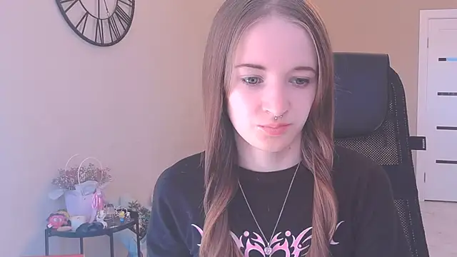 Snapshot of KateKayer chatting on September 14, 2025, 8:37 am KateKayer online show from September 14, 2025, 8:37 am