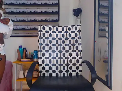 Sexybeast 00 online show from September 12, 2025, 6:40 pm