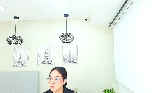 Snapshot of _Victoria_Collins chatting on November 19, 2025, 10:59 am Victoria Collins online show from November 19, 2025, 10:59 am