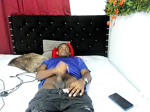 Luis123- online show from November 22, 2025, 11:36 pm