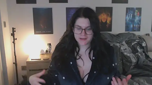 GothSuccubusBabe online show from October 9, 2025, 5:13 pm