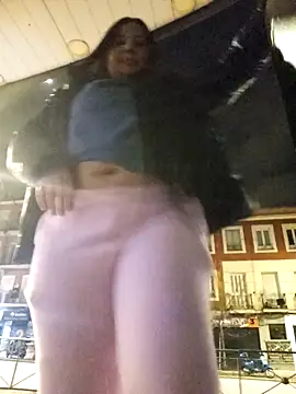 hotCOUPLEPETRA online show from December 18, 2025, 2:16 am