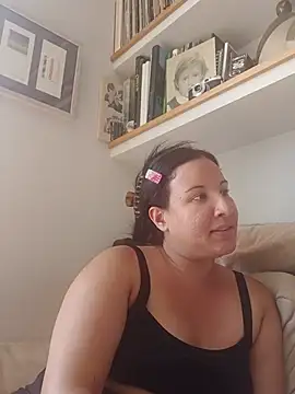 hotCOUPLEPETRA online show from June 16, 2026, 2:39 pm
