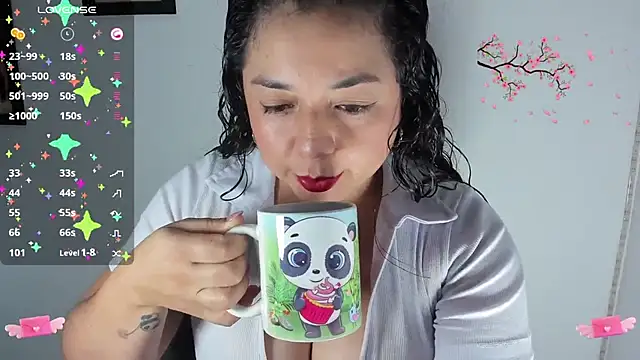 bluum online show from October 12, 2025, 5:47 pm