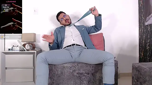 Snapshot of samuelcoopeer chatting on December 18, 2025, 4:55 pm samuelcoopeer online show from December 18, 2025, 4:55 pm