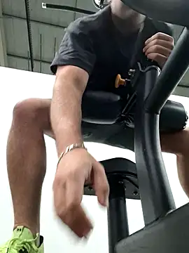 CloudyMuscleBeefy online show from December 21, 2025, 12:24 am