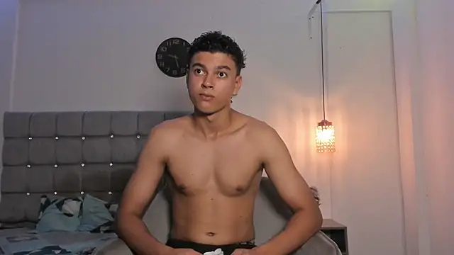 Snapshot of Santy_Stump chatting on November 24, 2025, 8:20 pm Santy Stump online show from November 24, 2025, 8:20 pm