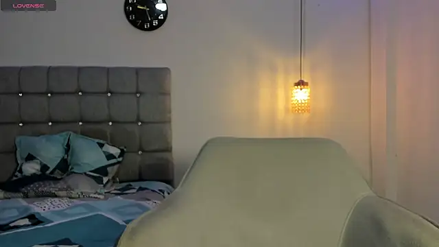 Snapshot of Santy_Stump chatting on September 20, 2025, 6:46 pm Santy Stump online show from September 20, 2025, 6:46 pm