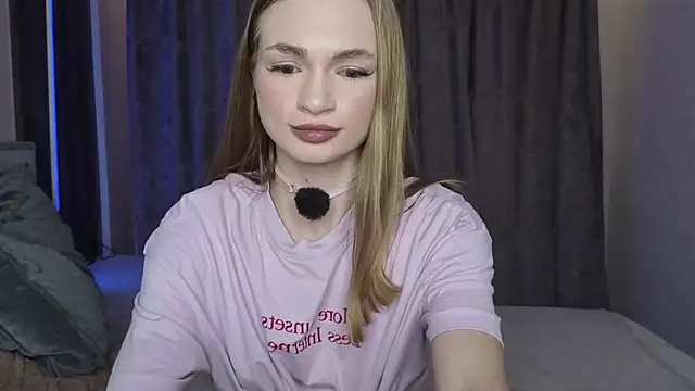 Snapshot of Pussyya777 chatting on November 12, 2025, 12:31 pm Pussyya777 online show from November 12, 2025, 12:31 pm