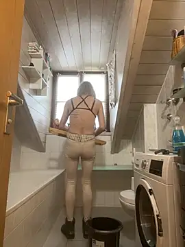 LucyLingerie78 online show from October 30, 2025, 10:57 am