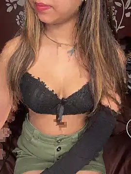 Scarlett 1819 online show from February 19, 2026, 5:43 pm