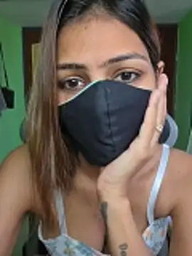 Isha Sax online show from April 14, 2026, 6:40 am