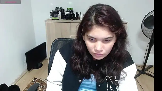 MalloryMyers online show from October 12, 2025, 8:32 pm