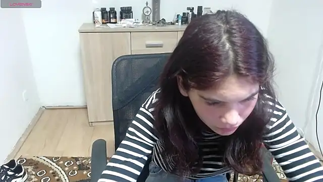 MalloryMyers online show from September 20, 2025, 3:17 pm