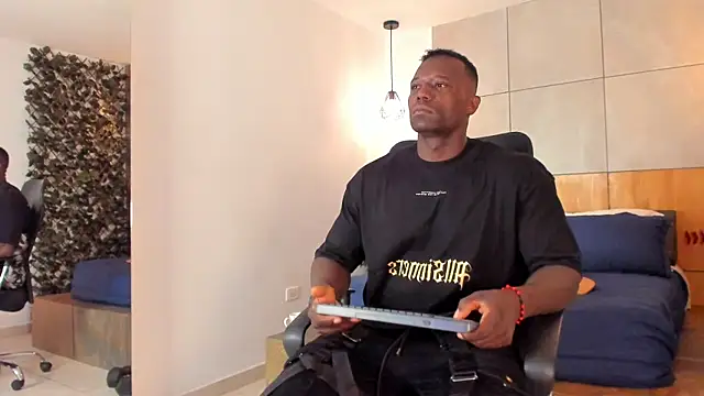 MarcusBlack  online show from July 28, 2026, 12:12 pm