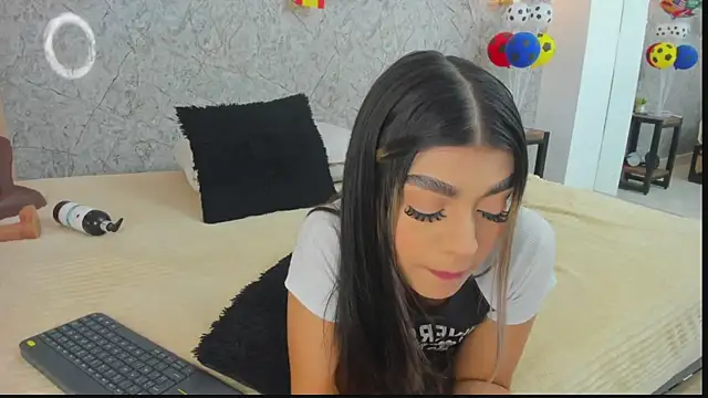 Snapshot of Antonella_west chatting on June 24, 2026, 9:23 pm Antonella west online show from June 24, 2026, 9:23 pm