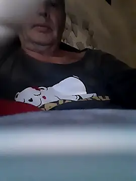 Snapshot of Vince072 chatting on September 22, 2025, 3:56 am Vince072 online show from September 22, 2025, 3:56 am