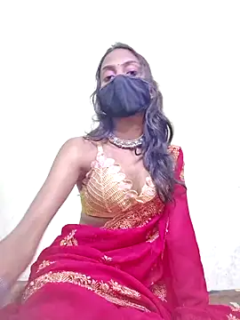 Snapshot of Riya_R24 chatting on November 5, 2025, 7:11 am Riya R24 online show from November 5, 2025, 7:11 am