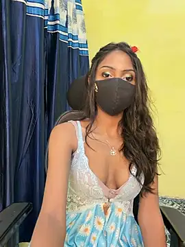 Snapshot of Riya_R24 chatting on July 12, 2026, 5:58 pm Riya R24 online show from July 12, 2026, 5:58 pm