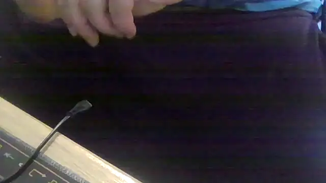 latexsub75 online show from December 3, 2025, 4:35 am