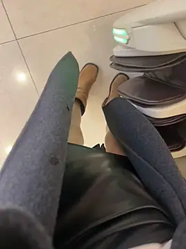 Snapshot of xiaoyuan01 chatting on October 20, 2025, 2:24 am xiaoyuan01 online show from October 20, 2025, 2:24 am