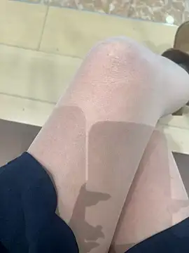 Snapshot of xiaoyuan01 chatting on November 13, 2025, 1:42 am xiaoyuan01 online show from November 13, 2025, 1:42 am