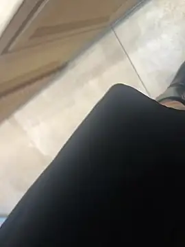 xiaoyuan01 online show from February 22, 2026, 3:09 am