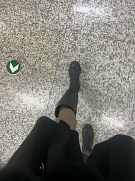 xiaoyuan01 online show from February 4, 2026, 3:23 am