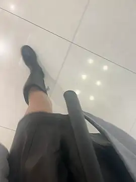 Snapshot of xiaoyuan01 chatting on November 29, 2025, 1:39 am xiaoyuan01 online show from November 29, 2025, 1:39 am