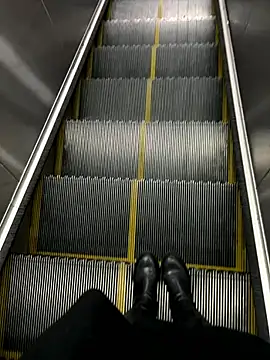 xiaoyuan01 online show from February 7, 2026, 1:24 am