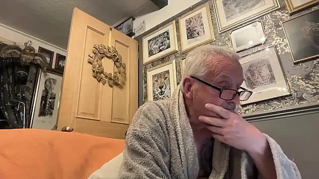 poggles online show from April 6, 2026, 8:43 pm