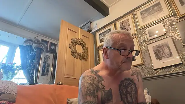 poggles online show from April 6, 2026, 6:25 am