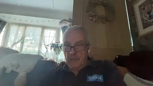 poggles online show from April 2, 2026, 6:25 pm