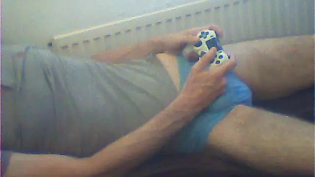 Snapshot of rimbaud77 chatting on July 21, 2026, 12:06 pm rimbaud77 online show from July 21, 2026, 12:06 pm