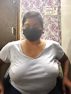 Liyaa 24 online show from March 22, 2026, 4:08 pm