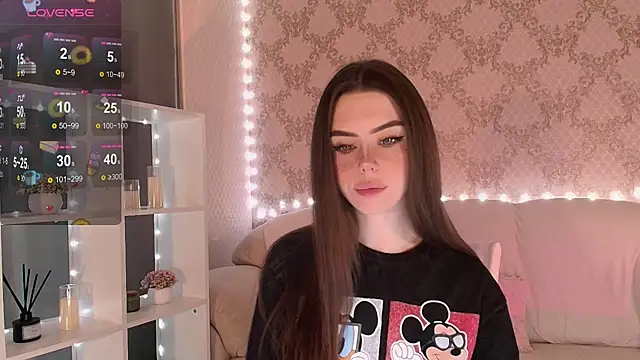 HolyMiax online show from November 16, 2025, 3:22 am