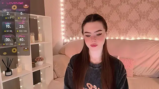 HolyMiax online show from April 18, 2026, 3:31 am