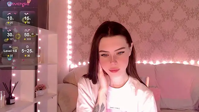 HolyMiax online show from October 22, 2025, 3:39 am