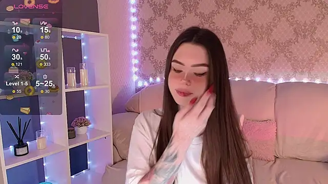 HolyMiax online show from April 13, 2026, 3:21 am