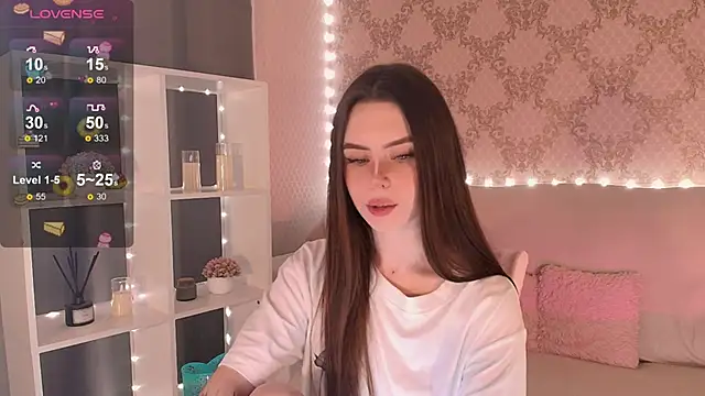 Snapshot of HolyMiax chatting on February 12, 2026, 3:39 am HolyMiax online show from February 12, 2026, 3:39 am