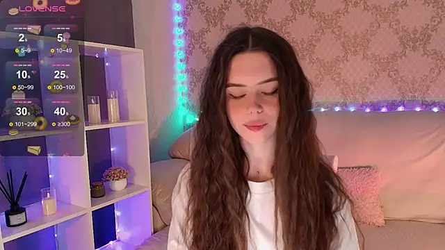 HolyMiax online show from June 5, 2026, 3:44 am