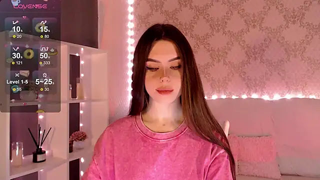 Snapshot of HolyMiax chatting on September 28, 2025, 3:35 am HolyMiax online show from September 28, 2025, 3:35 am