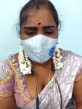 Snapshot of Tamil_riyalini12 chatting on January 31, 2026, 7:23 pm Tamil riyalini12 online show from January 31, 2026, 7:23 pm