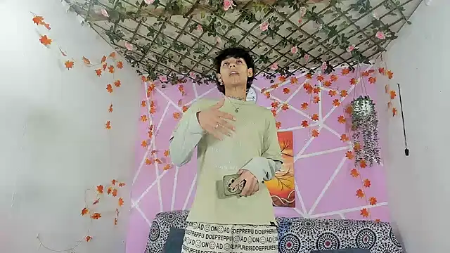 Bastian boyshot77 online show from December 17, 2025, 2:11 pm