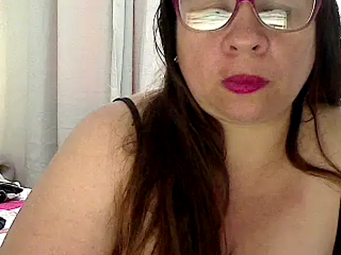 Snapshot of luciana69hot chatting on March 17, 2025, 4:43 pm luciana69hot online show from March 17, 2025, 4:43 pm