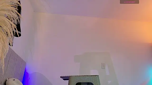 Snapshot of liiamluna_ chatting on May 29, 2026, 12:33 pm liiamluna online show from May 29, 2026, 12:33 pm