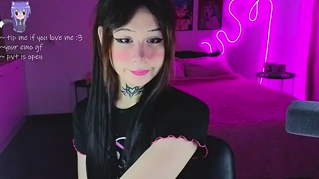 Snapshot of your_little_eva chatting on March 1, 2026, 2:06 pm your little eva online show from March 1, 2026, 2:06 pm