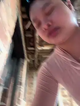 chenyu0308 online show from October 18, 2025, 4:03 am