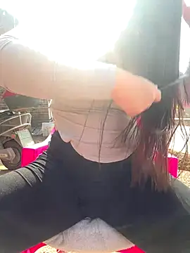 chenyu0308 online show from December 19, 2025, 3:32 am