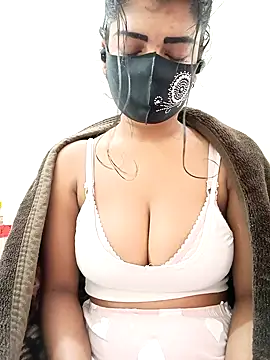 Snapshot of Nodi- chatting on February 8, 2026, 9:45 pm Nodi- online show from February 8, 2026, 9:45 pm